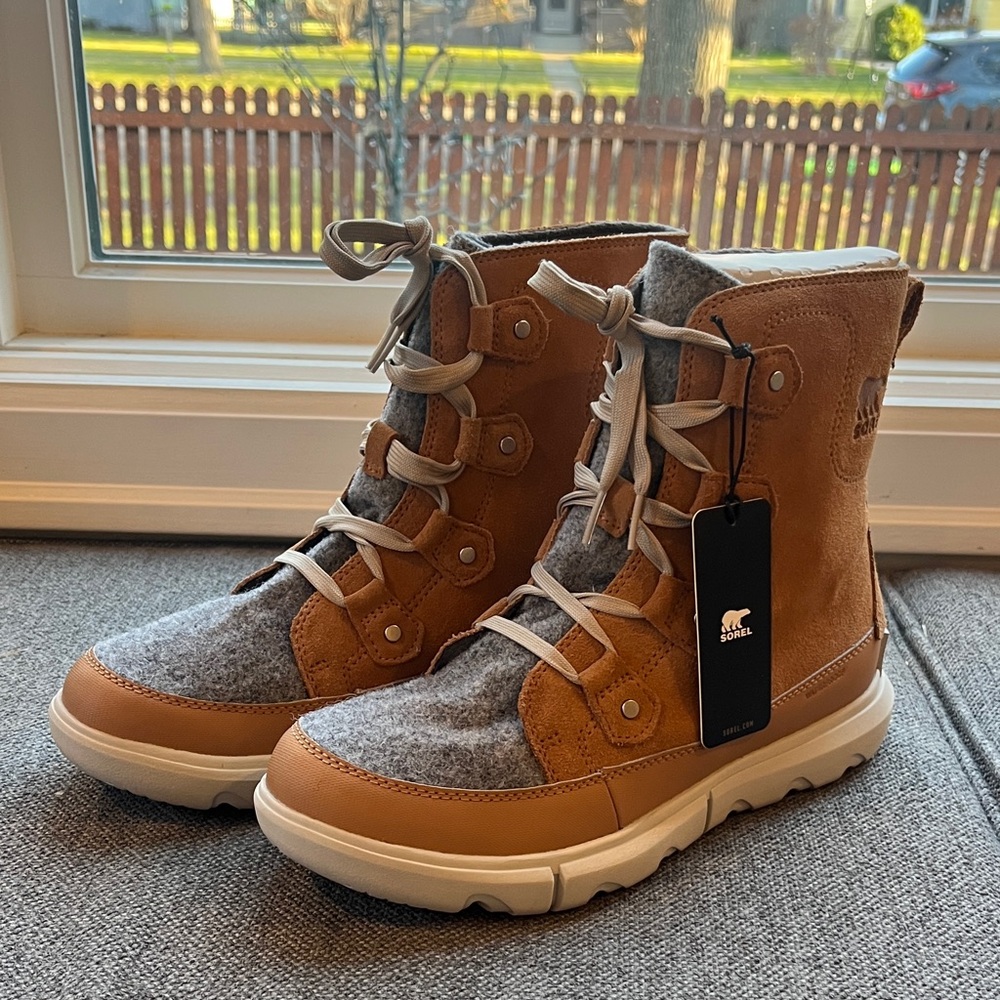 NEW! Sorel Explorer Next Boots W9.5